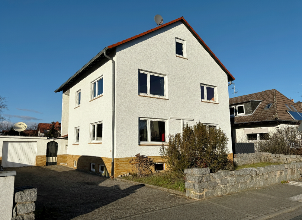 Thumbnail-Großzügiges 3-Parteienhaus in angenehmer zentraler Wohnlage von Pfungstadt