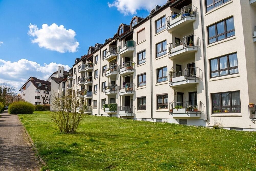Thumbnail-**RESERVIERT** Ansprechende 3-Zimmer-Eigentumswohnung mit Sonnenbalkon und Tiefgaragenstellplatz in Bad Homburg vor der Höhe – Ober-Eschbach
