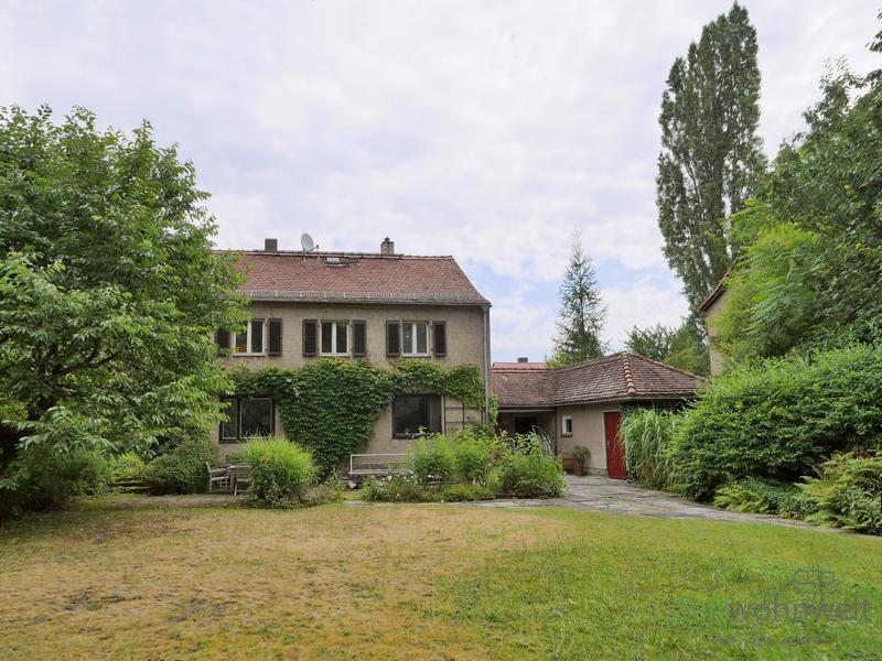 Thumbnail-(EF1300_M) Dresden: RäcknitzZschertnitz, möbliertes Haus mit Garten und Garage in einer ruhigen Nebenstraße