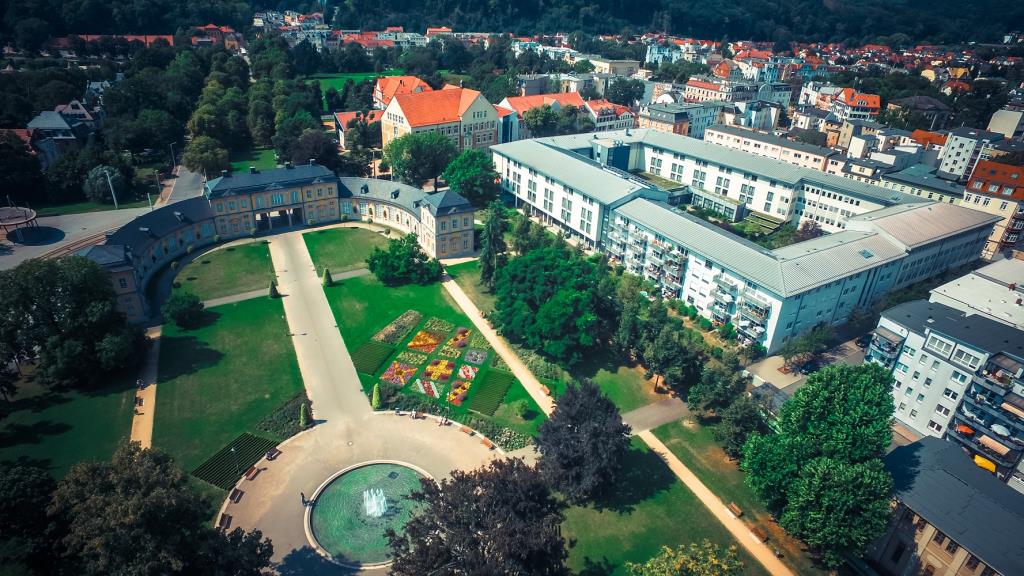 Thumbnail-Bestlage! Tolle 3-Raum Wohnung mit Balkon, Aufzug & EBK in Untermhaus direkt am Küchengarten!