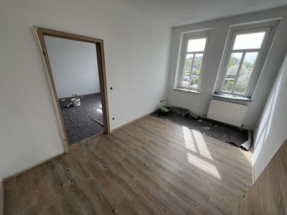 Thumbnail-Erstbezug nach hochwertiger Sanierung! Charmante 2-Zimmer-Wohnung mit Balkon und Aussicht!