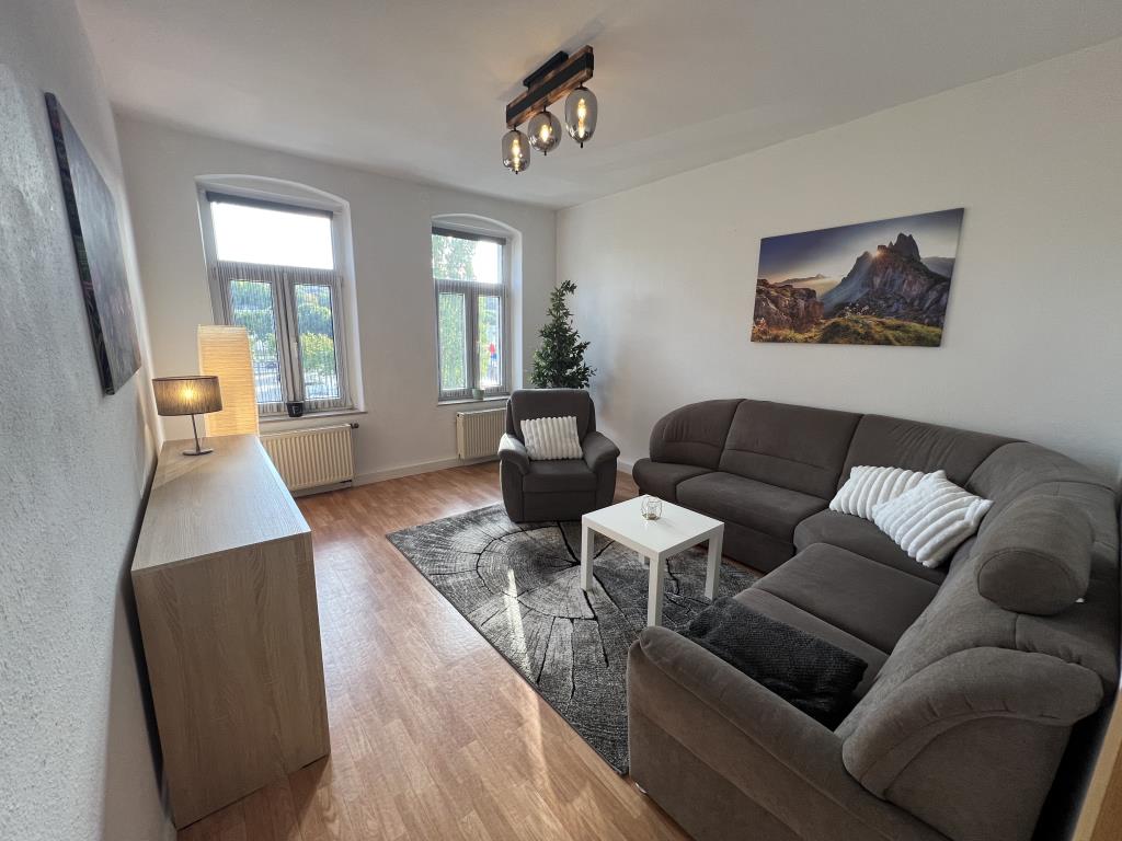 Thumbnail-Neuwertige Einbauküche und kurze Wege ins Zentrum! Helle möblierte 2 Raum Wohnung