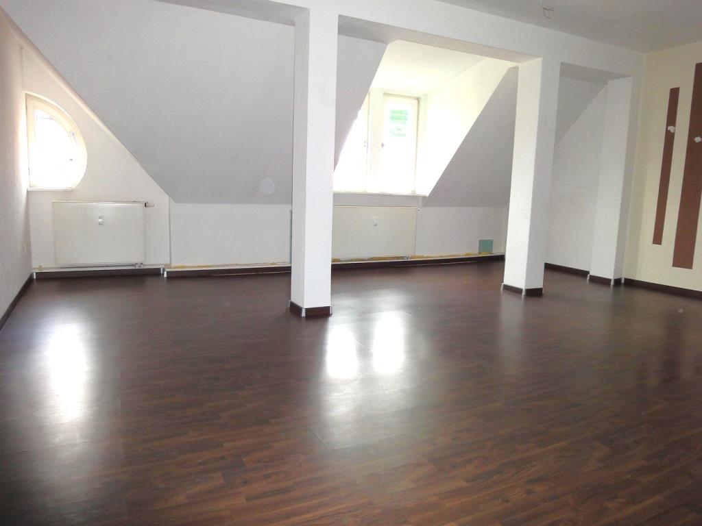 Thumbnail-2 Raum DG Wohnung mit Balkon in direkter City-Lage!