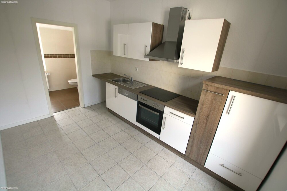 Thumbnail-2 Raum Wohnung mit Einbauküche - Nähe des Geraer Stadtzentrum.