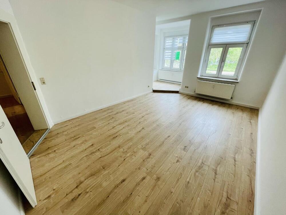 Thumbnail-Schicke 3 R-Whg. mit Balkon, Dusche & Einbauküche. Direkt am Hofwiesenpark.