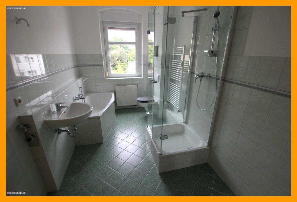 Thumbnail-3-Raum Wohnung mit Südbalkon und Bad mit DuscheWanne in Debschwitz!