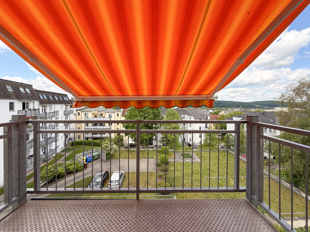 Thumbnail-Schicke 3-Raum Wohnung mit modernem Bad, Balkon und Gartennutzung in ruhiger Anliegerstraße!