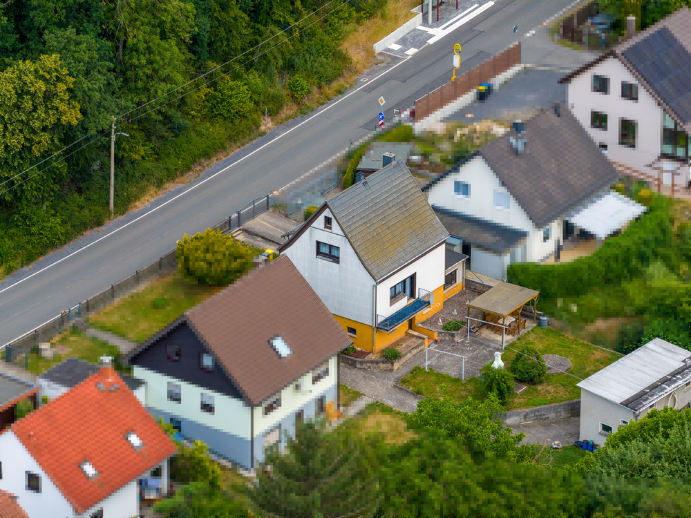 Thumbnail-Ihr neues Zuhause in Gera: Einfamilienhaus mit Garage und praktischem Nebengelass!