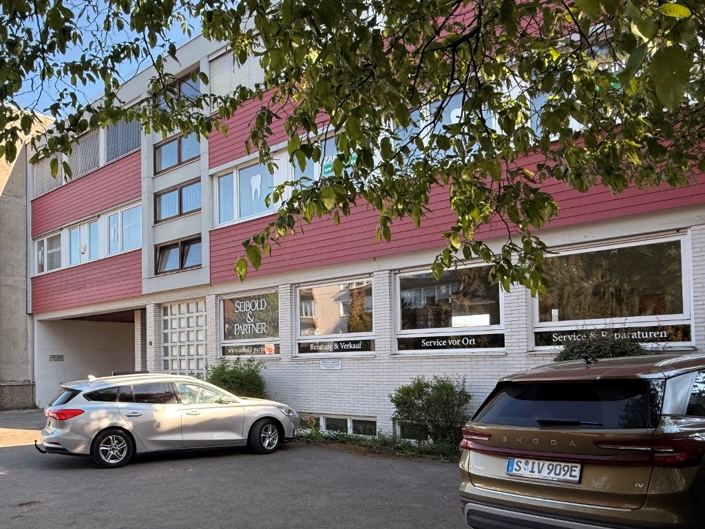 Thumbnail-Wohn- und Geschäftshaus in Stuttgart-Vaihingen - solide Kapitalanlage