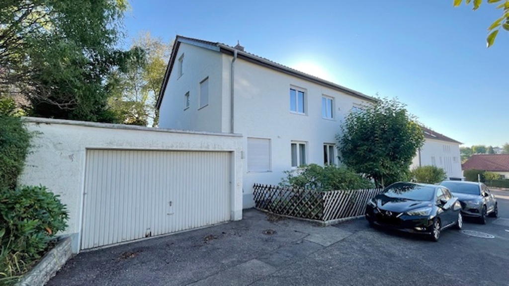 Thumbnail-!!13.12.2025 10:00 -12:00 Uhr OPEN HOUSE!! Repräsentatives 2-Familienhaus mit Charme und Charakter