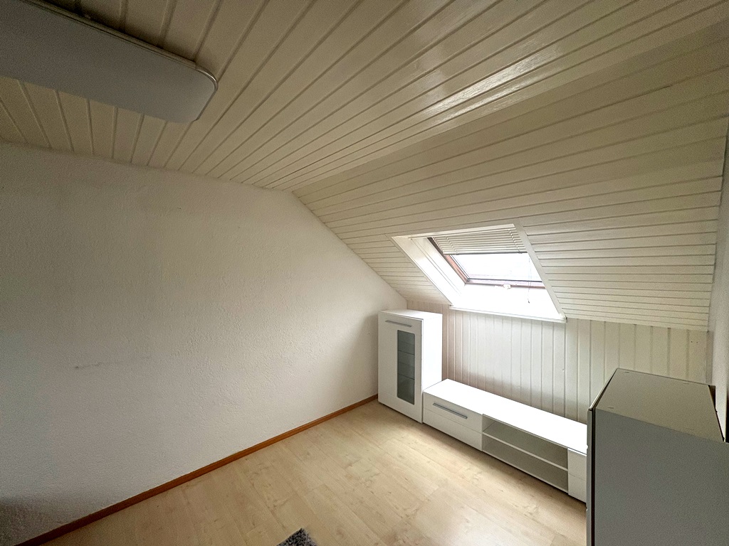 Thumbnail-Kompakte und möblierte 2,5-Zimmer-Dachgeschosswohnung im Herzen von Altbach