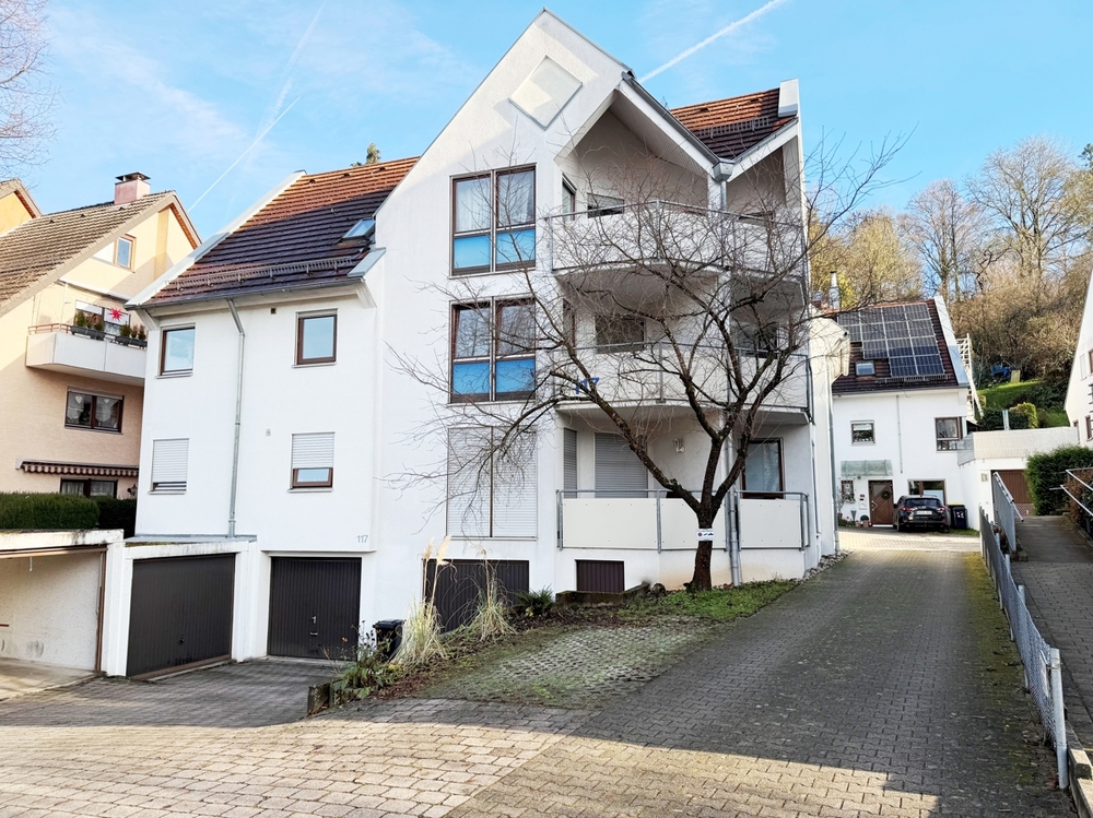 Thumbnail-Helle 3-Zi.-OG-Wohnung in guter Lage von Schorndorf