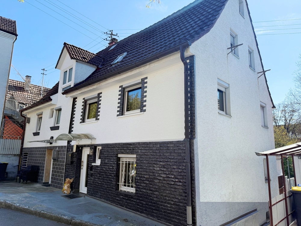 Thumbnail-„Charmante Doppelhaushälfte mit großem Grundstück und Entwicklungsmöglichkeiten“