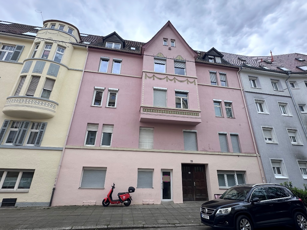 Thumbnail-3 Zi.-OG-ETW mit Altbaucharme in zentraler Lage von Stuttgart-Süd