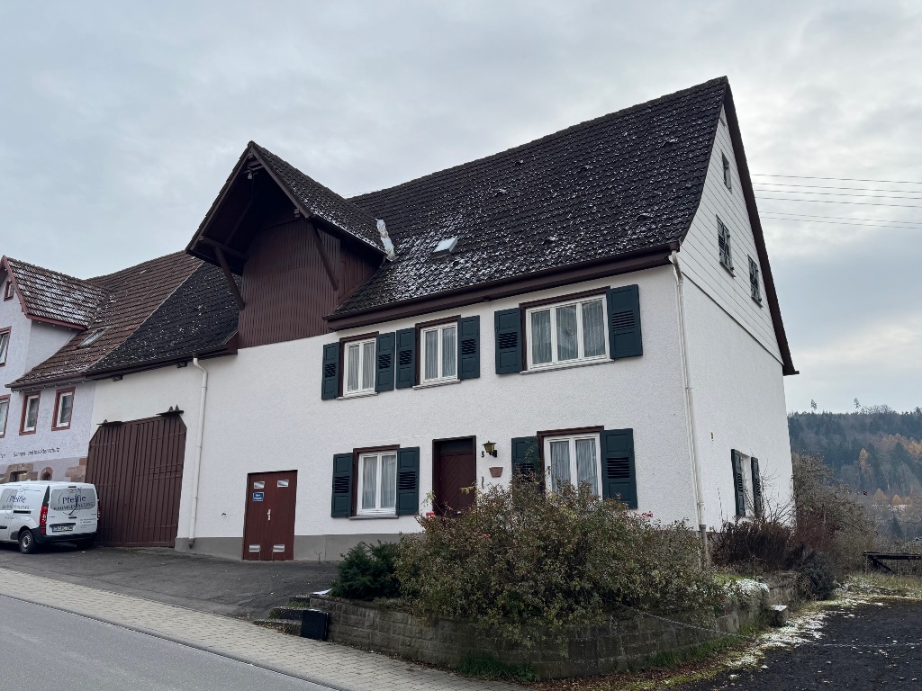 Thumbnail-Hier können Sie sich verwirklichen - Bauernhaus mit Scheune und Stall in Aussichtslage von Ebhausen