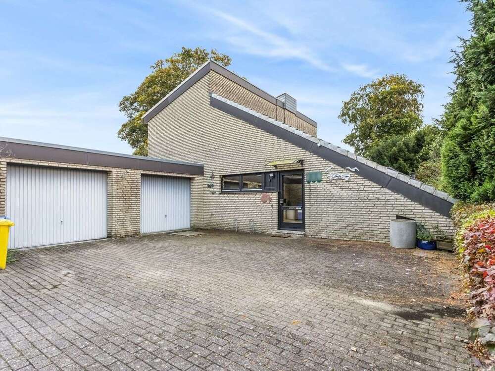 Thumbnail-Haus zum Kaufen in Bremerhaven 199.000,00 € 155 m²