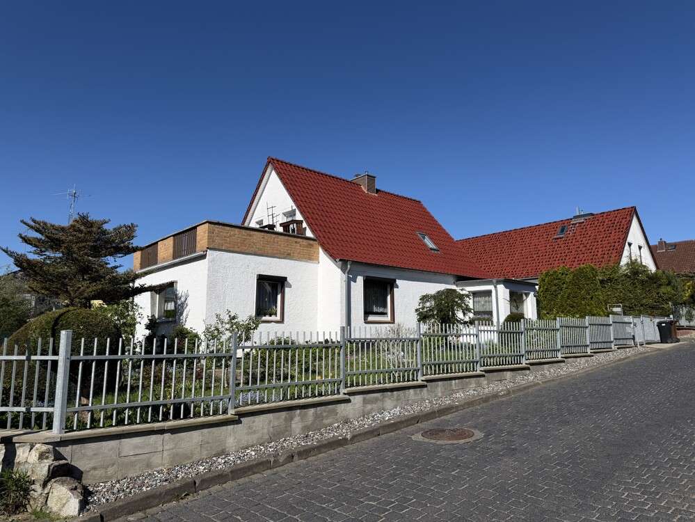 Thumbnail-Haus zum Kaufen in Bergen 299.700,00 € 149.25 m²
