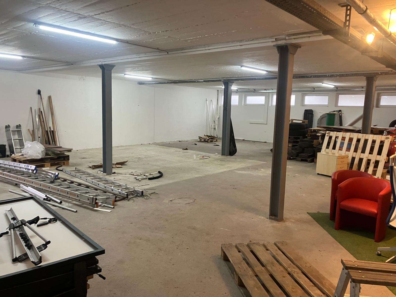 Thumbnail-Halle in Ransbach Baumbach 700,00 € 210 m²