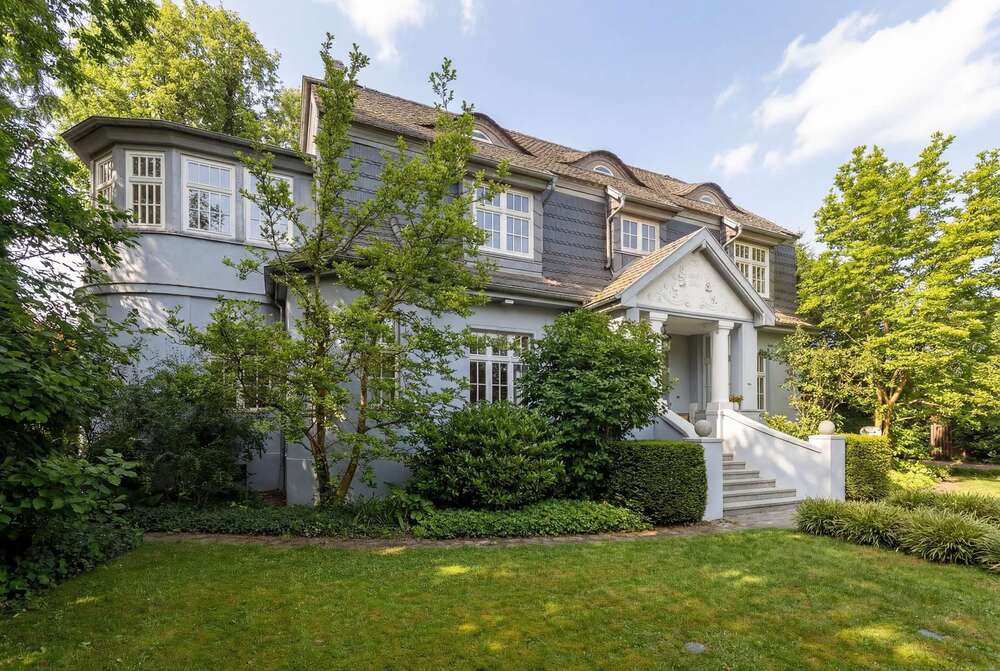 Thumbnail-Haus zum Kaufen in Hoppegarten 1.250.000,00 € 297.34 m²