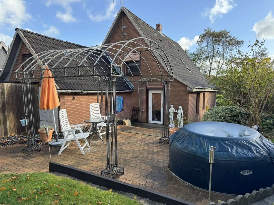 Thumbnail-Haus zum Kaufen in Burg (Dithmarschen) 169.000,00 € 104 m²