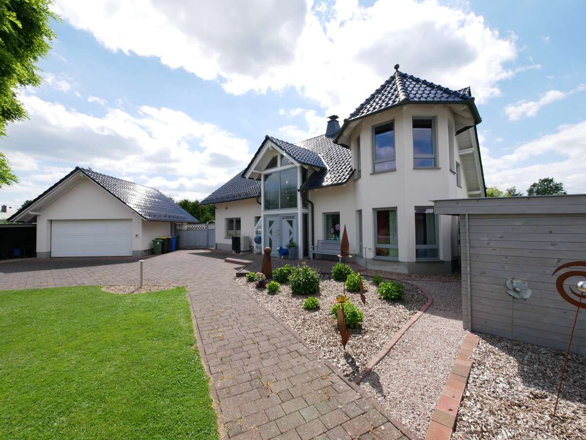 Thumbnail-Haus zum Kaufen in Willebadessen 429.000,00 € 245.79 m²