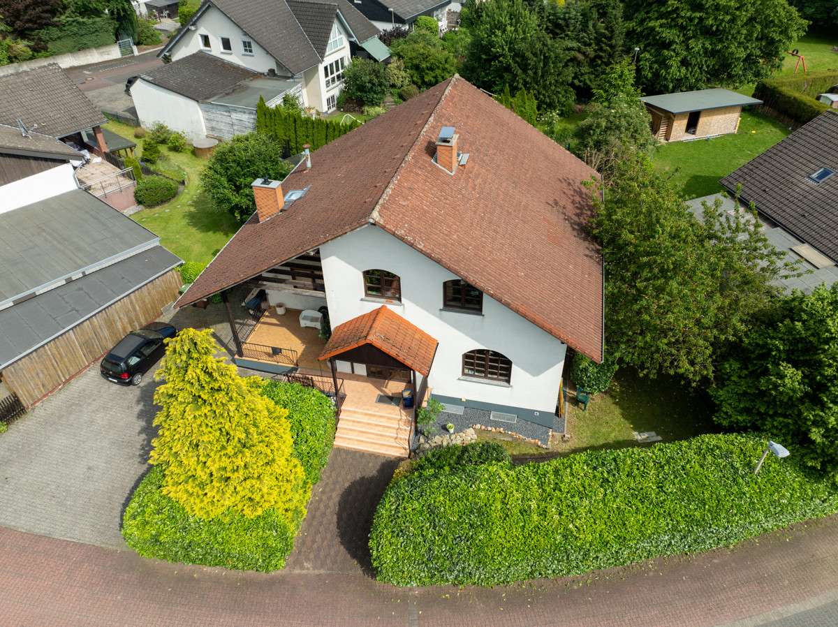 Thumbnail-Haus zum Kaufen in Montabaur 415.000,00 € 277 m²