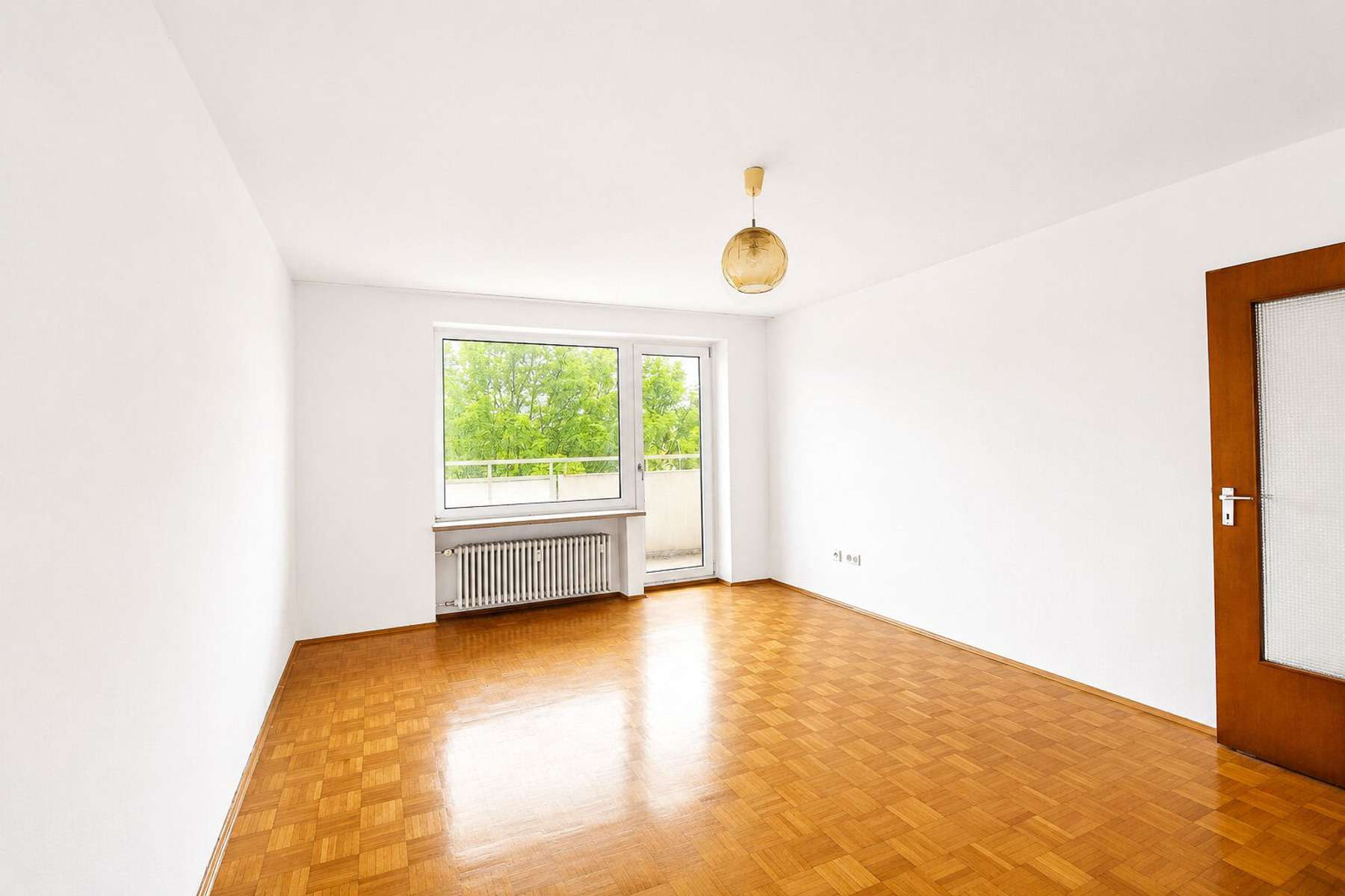 Thumbnail-Wohnung zum Kaufen in München 290.000,00 € 40.86 m²