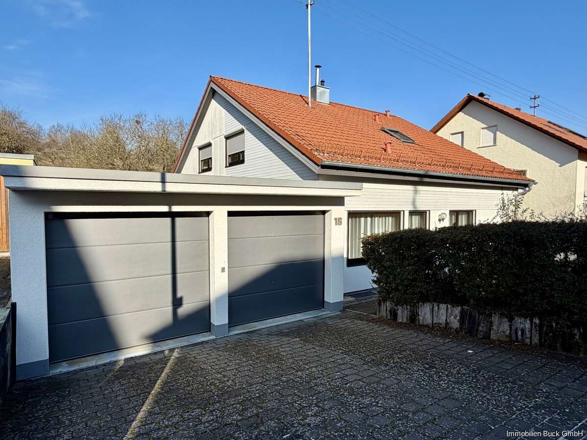Thumbnail-Haus zum Kaufen in Kuchen 615.000,00 € 255 m²