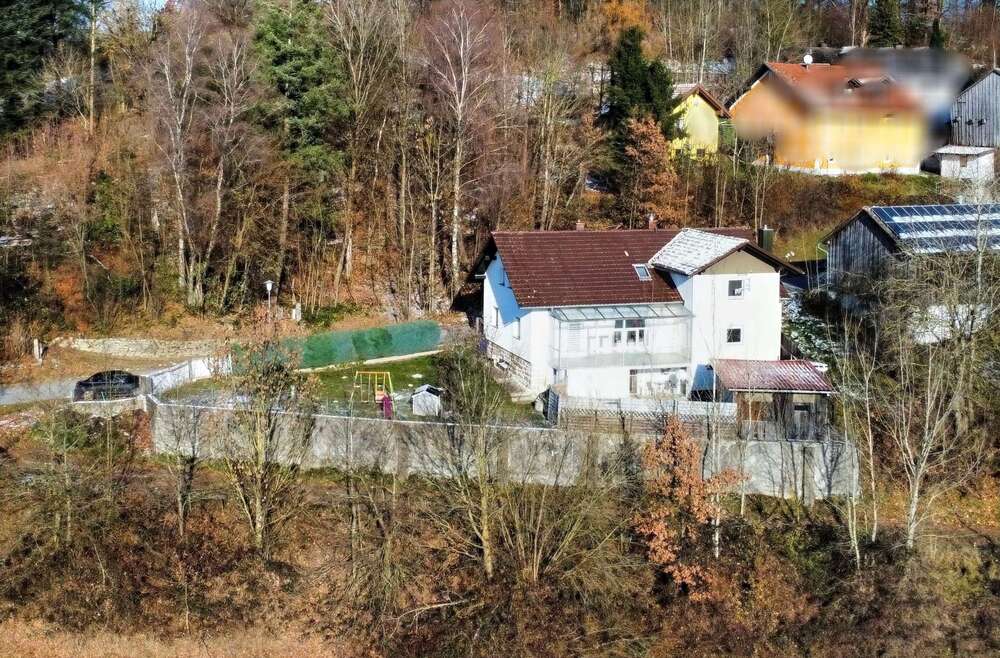 Thumbnail-Haus zum Kaufen in Waldkirchen 235.000,00 € 177 m²