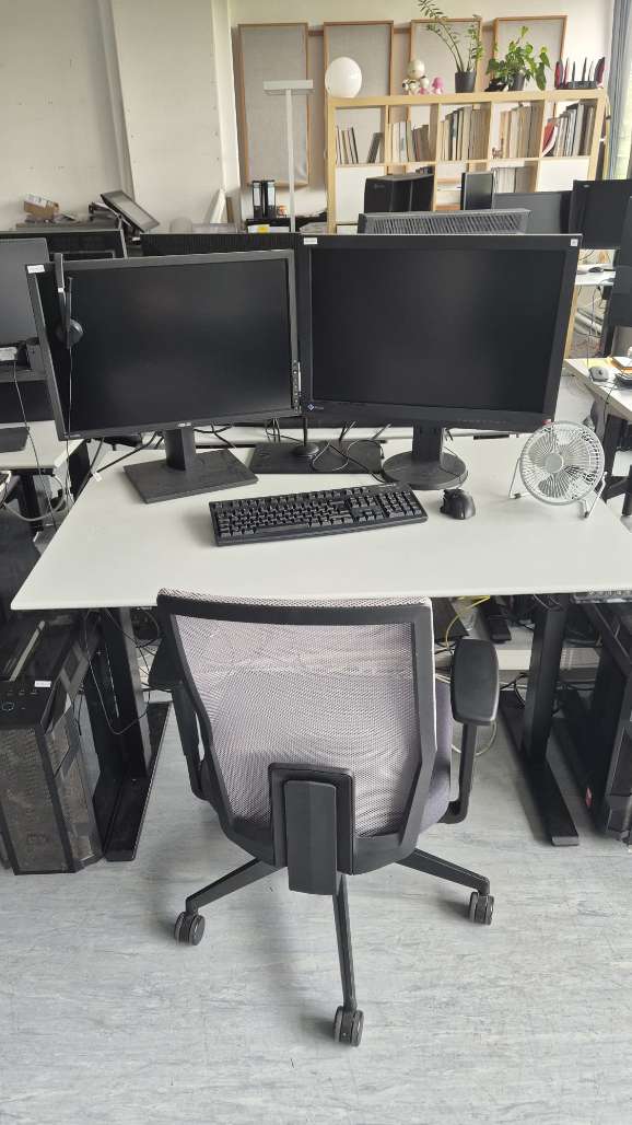 Thumbnail-Büro in München 330,00 € 4 m²