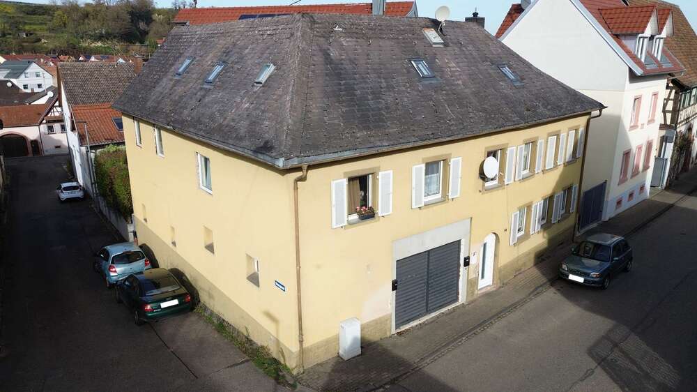 Thumbnail-Haus zum Kaufen in Bahlingen am Kaiserstuhl 349.000,00 € 161 m²