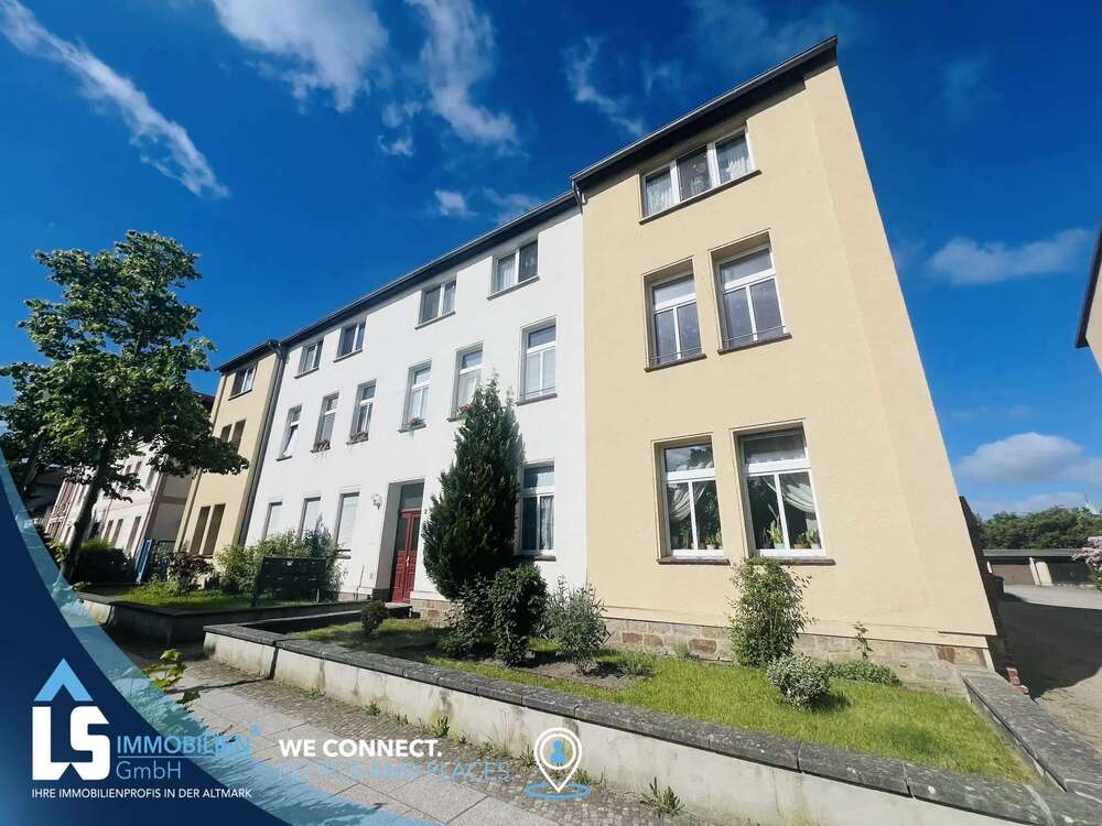 Thumbnail-Wohnung zum Mieten in Osterburg (Altmark) 400,00 € 81.82 m²