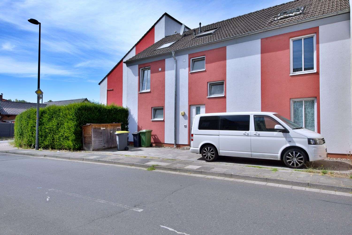 Thumbnail-Haus zum Kaufen in Troisdorf 390.000,00 € 210 m²