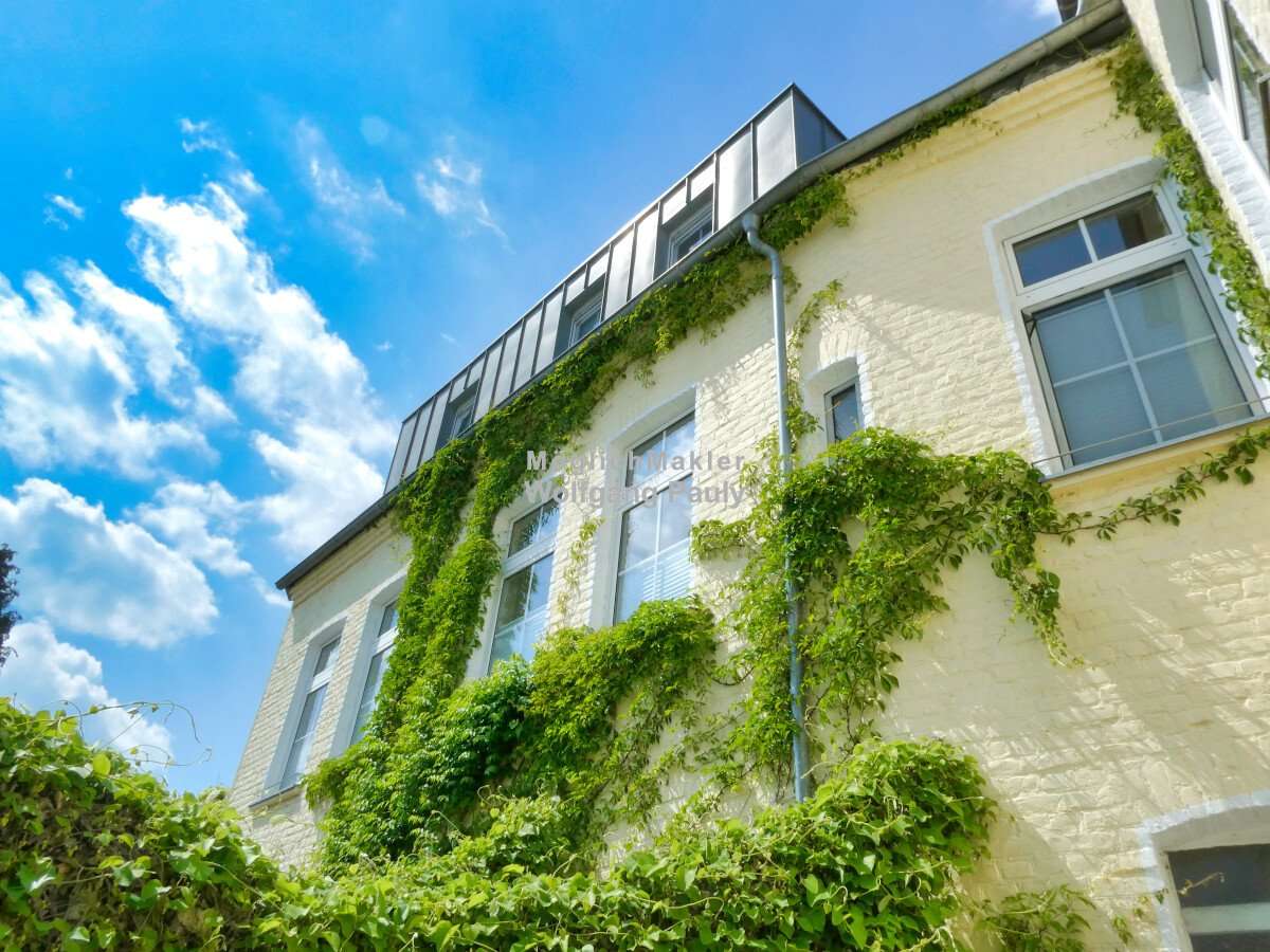 Thumbnail-Haus zum Kaufen in Mönchengladbach-Windberg 467.000,00 € 254.1 m²
