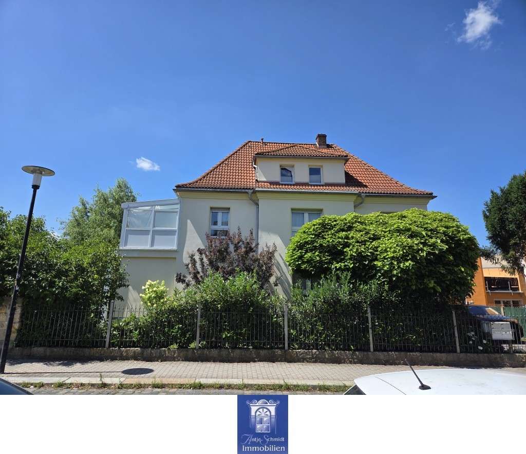 Thumbnail-Haus zum Kaufen in Dresden 1.200.000,00 € 397.64 m²