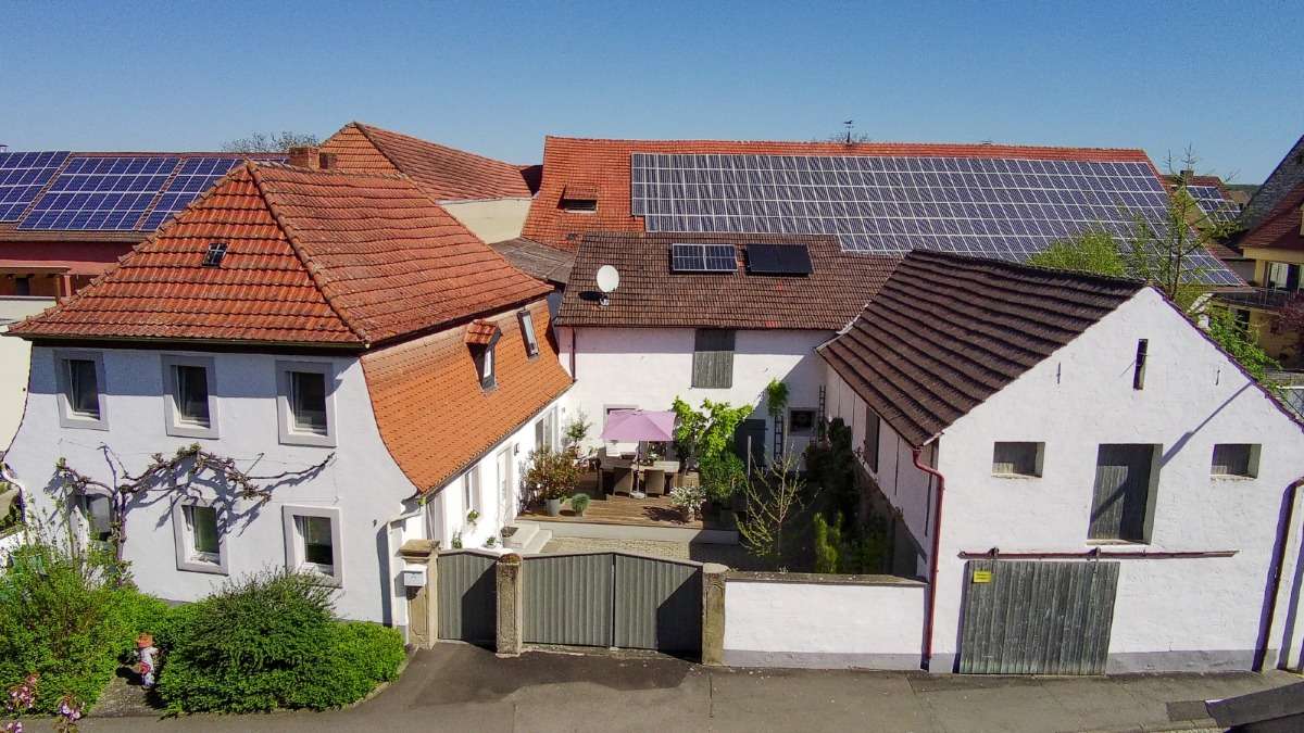 Thumbnail-Haus zum Kaufen in Sulzheim 375.000,00 € 135 m²
