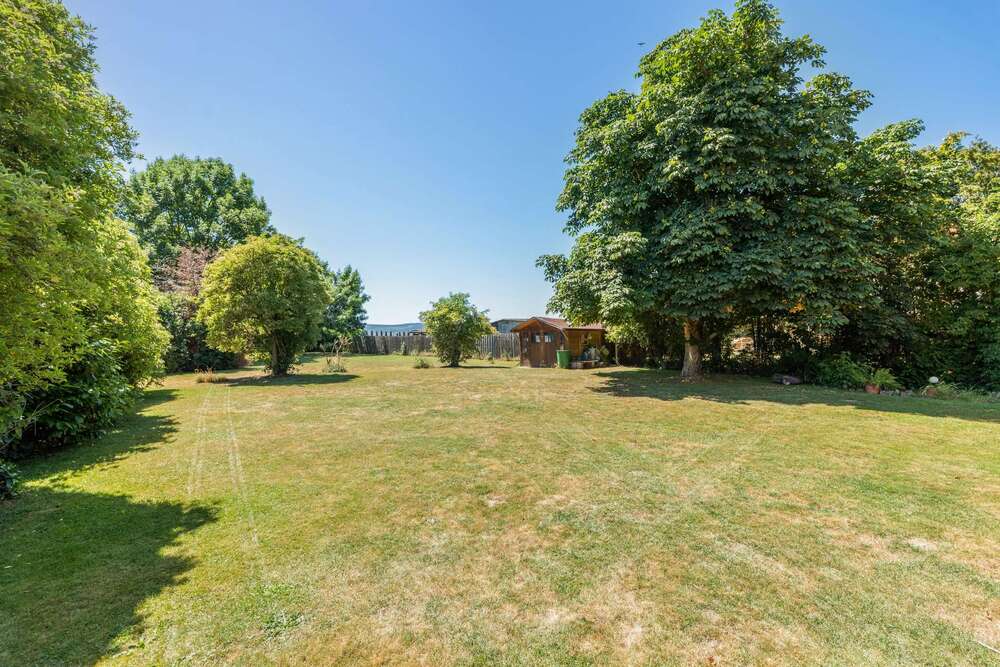 Thumbnail-Haus zum Kaufen in Barsinghausen-Nordgoltern 620.000,00 € 278 m²