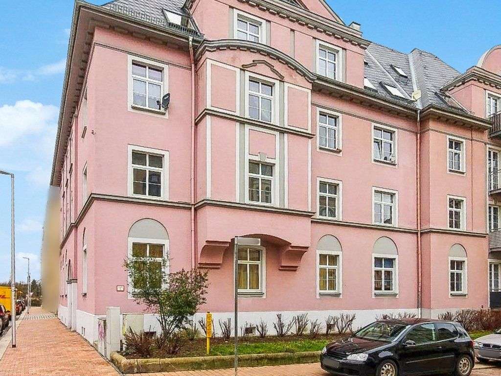 Thumbnail-Wohnung zum Kaufen in Plauen 40.000,00 € 62 m²