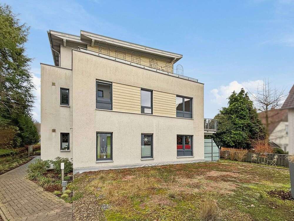 Thumbnail-Wohnung zum Kaufen in Lemgo 295.000,00 € 99 m²