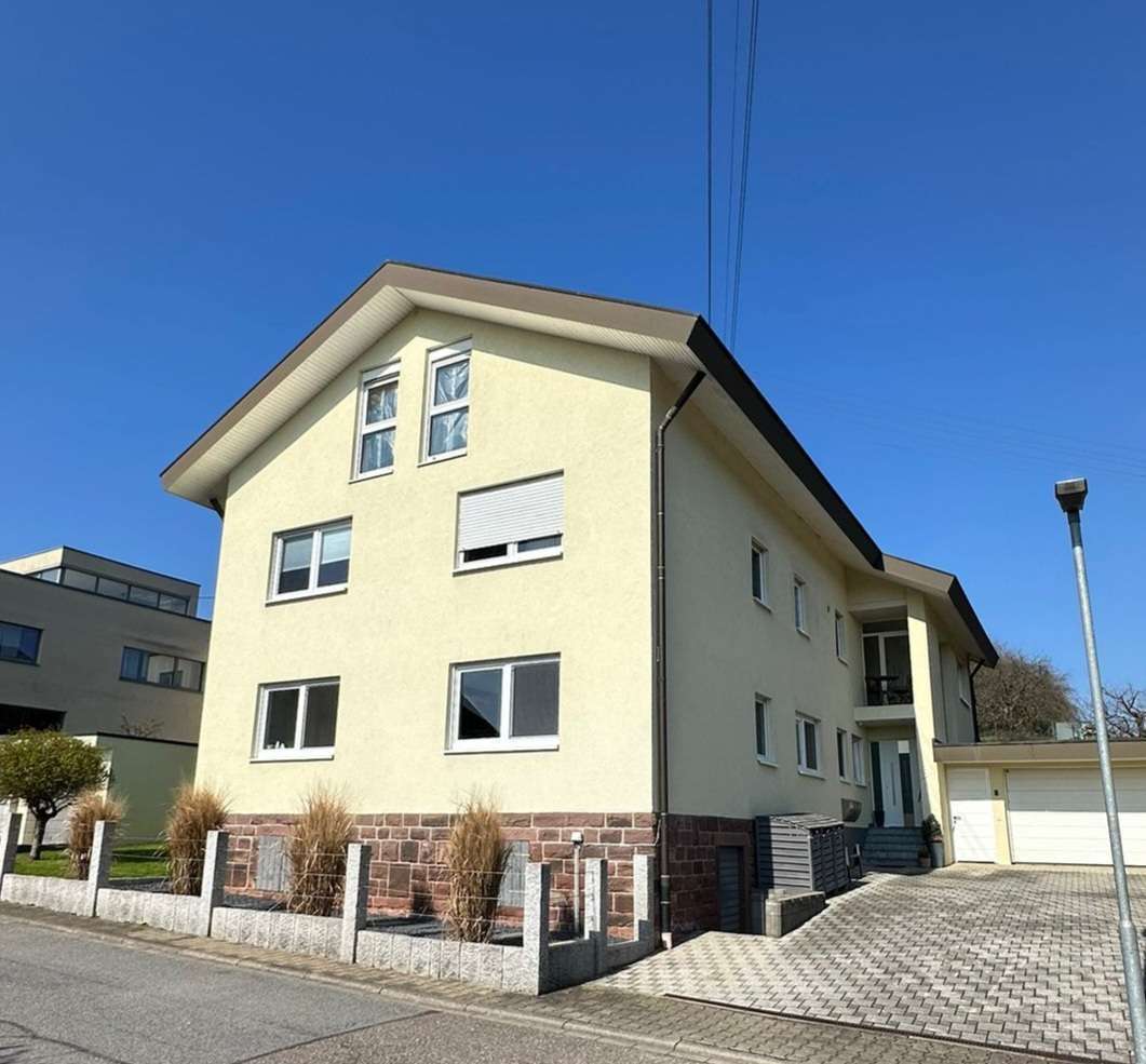 Thumbnail-Wohnung zum Mieten in Karlsbad 1.200,00 € 120 m²