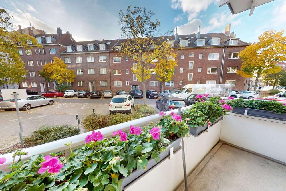 Thumbnail-Wohnung zum Kaufen in Düsseldorf 345.000,00 € 89 m²