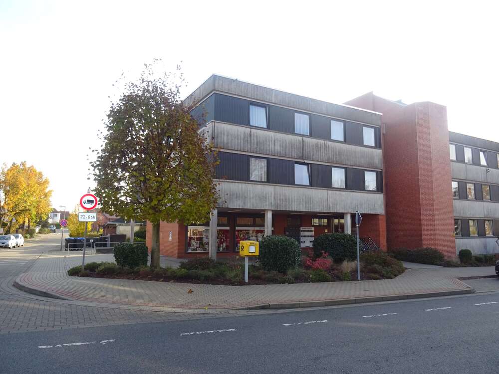 Thumbnail-Büro in Bergen 1.320,00 € 176 m²