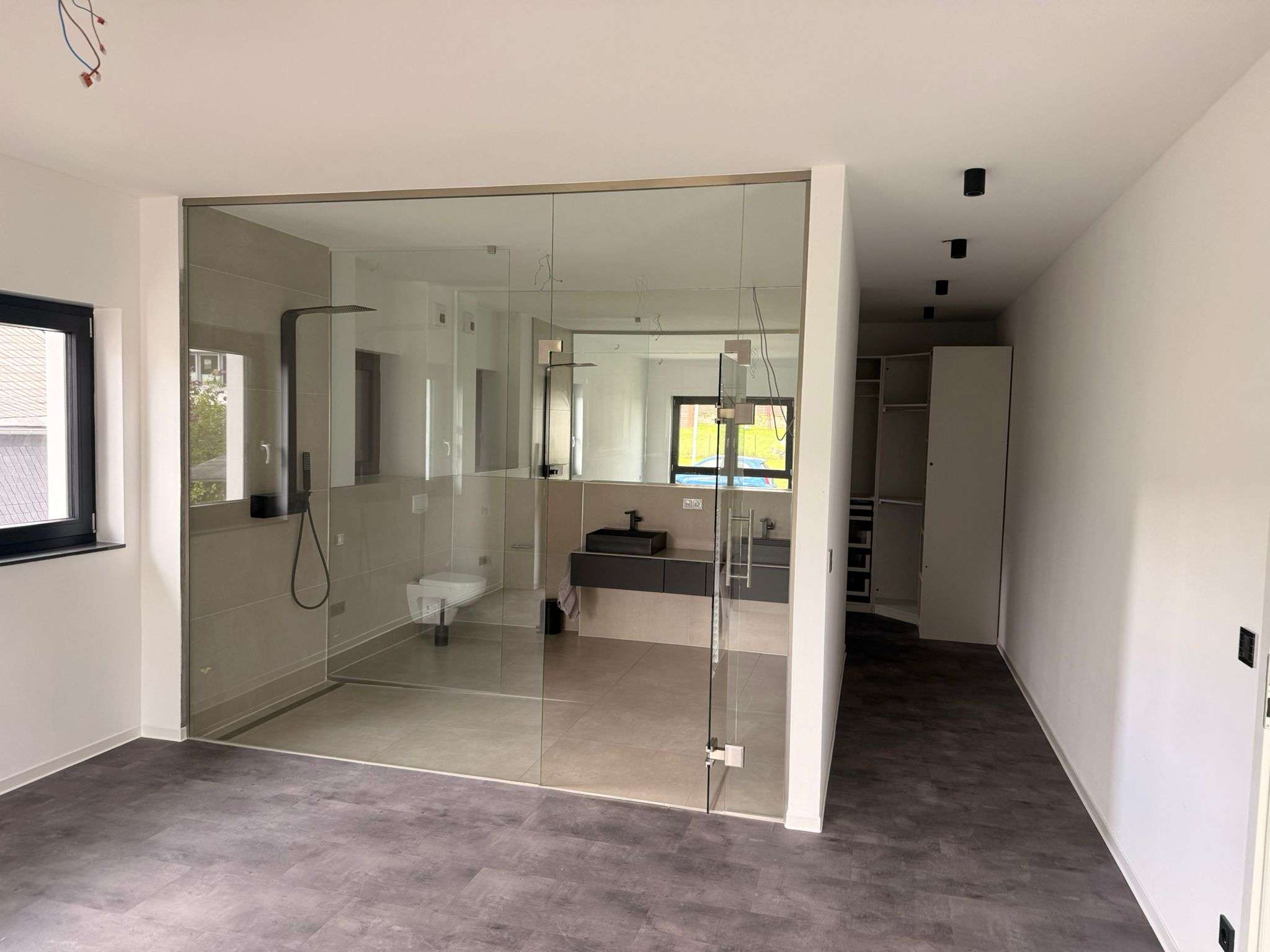 Thumbnail-Wohnung zum Mieten in Meinerzhagen 2.100,00 € 216 m²
