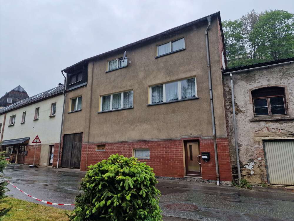 Thumbnail-Haus zum Kaufen in Johanngeorgenstadt 59.000,00 € 90 m²