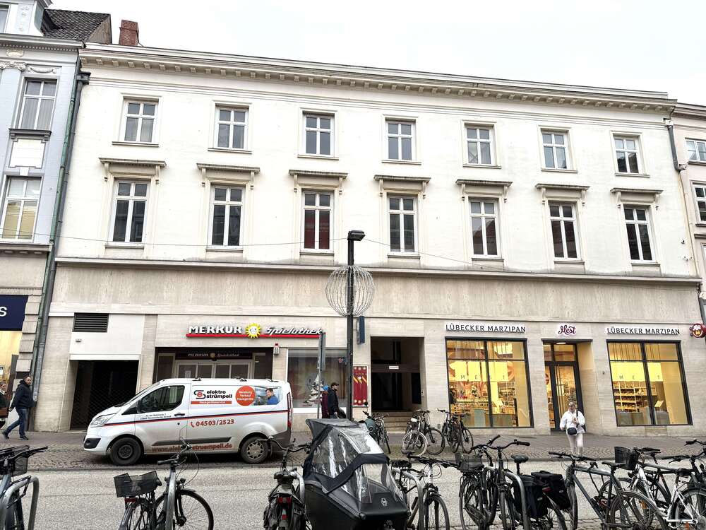 Thumbnail-Einzelhandel in Lübeck 9.000,00 € 370 m²