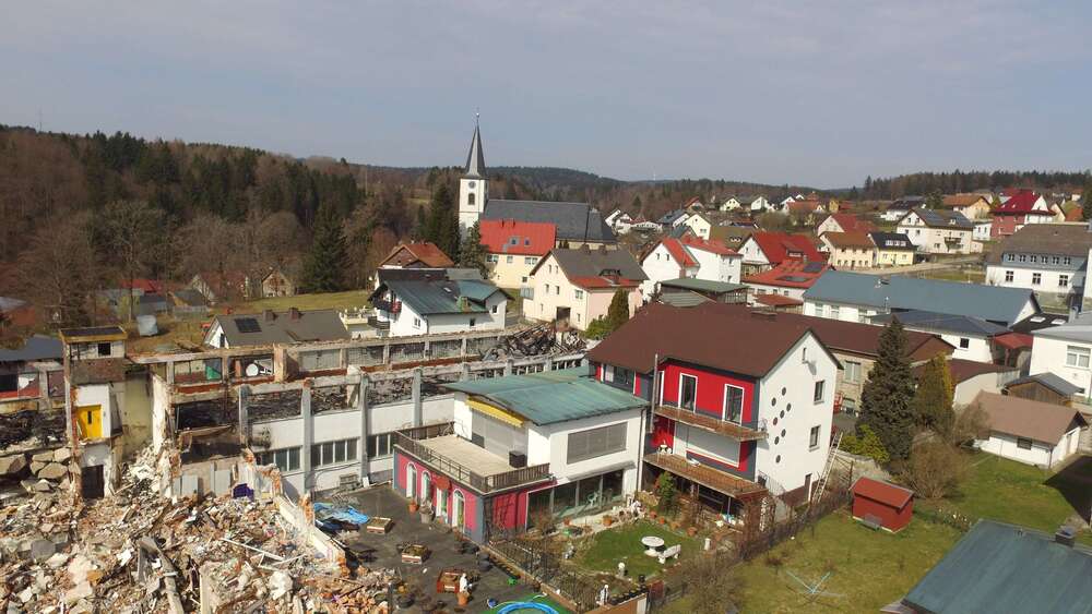 Thumbnail-Haus zum Kaufen in Fichtelberg 435.000,00 € 500 m²