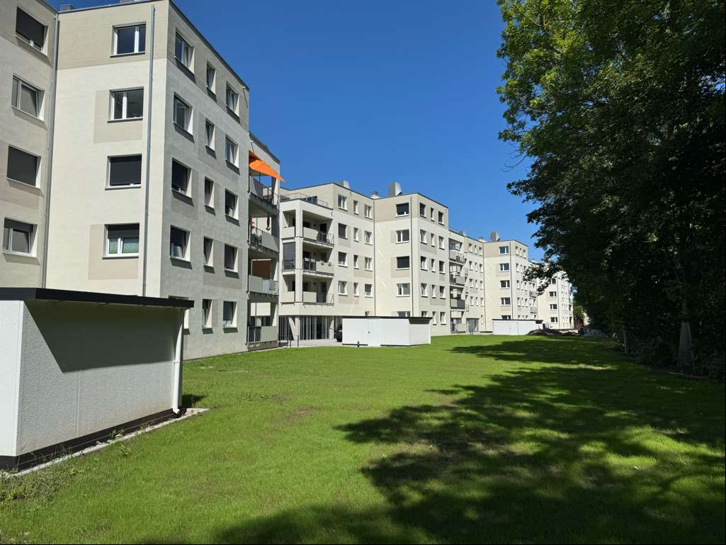 Thumbnail-Wohnung zum Mieten in Ichtershausen 1.000,00 € 93.69 m²