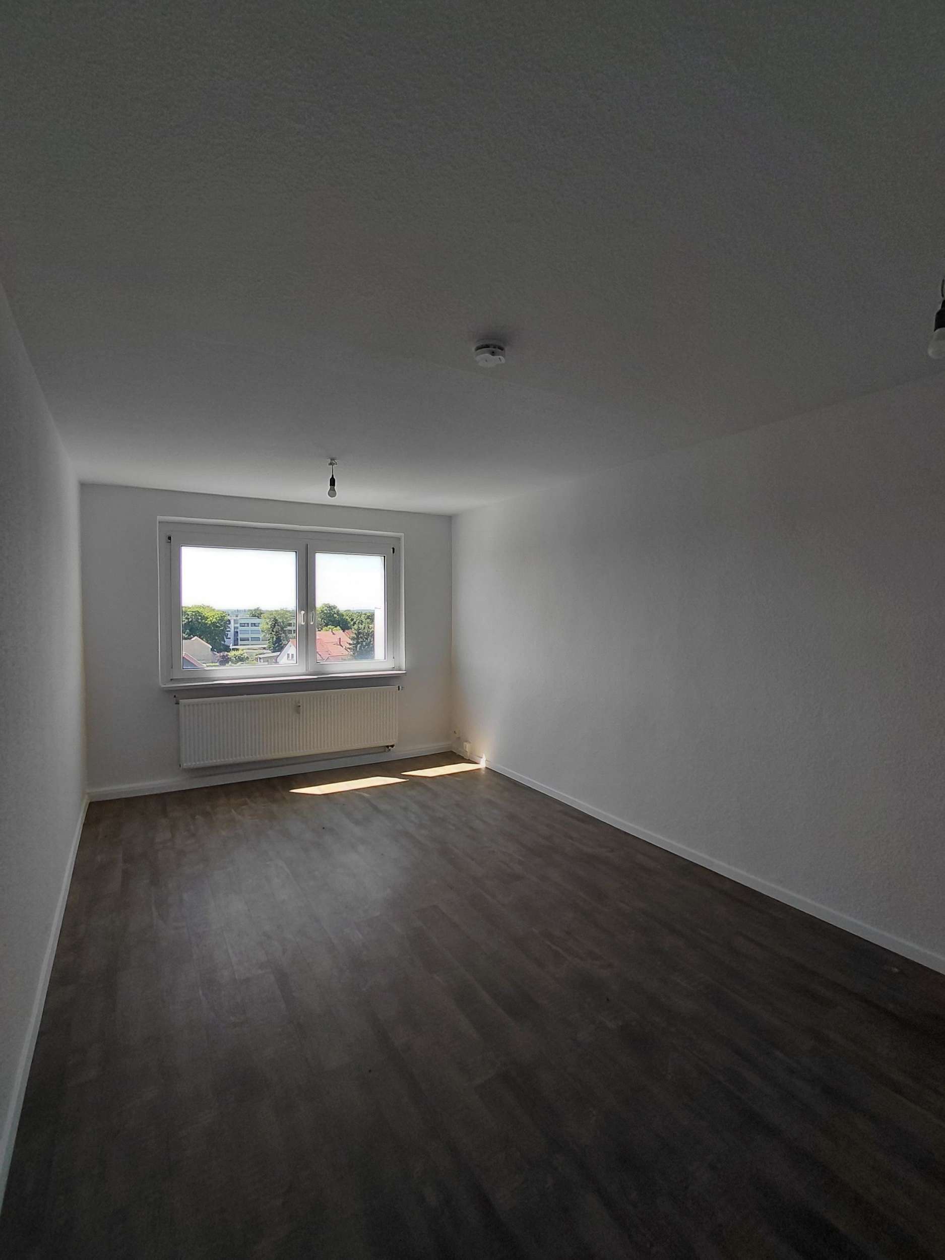 Thumbnail-Wohnung zum Mieten in Borna 455,97 € 79 m²