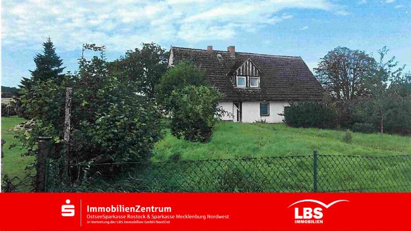 Thumbnail-Haus zum Kaufen in Laage 91.000,00 € 146 m²