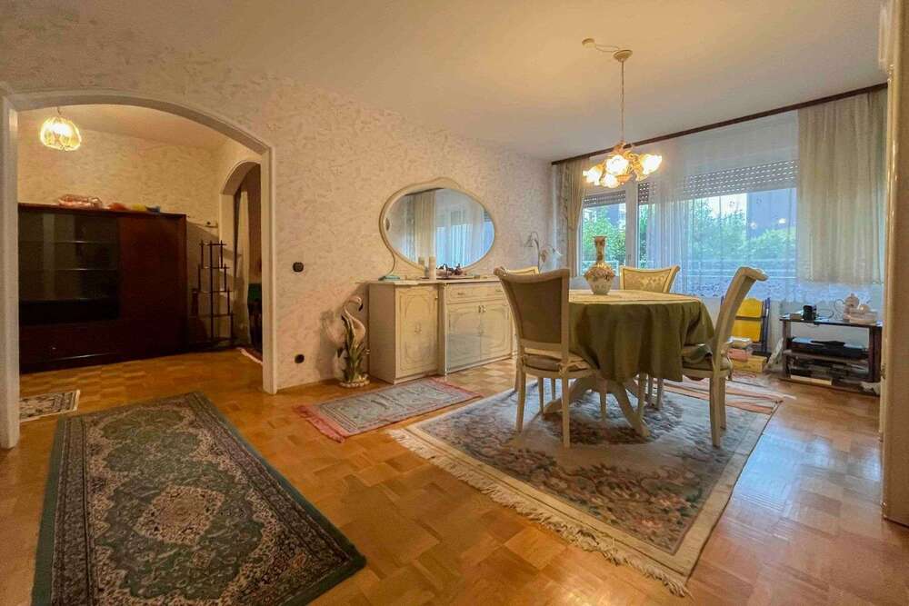 Thumbnail-Wohnung zum Kaufen in Essen 139.000,00 € 84.02 m²